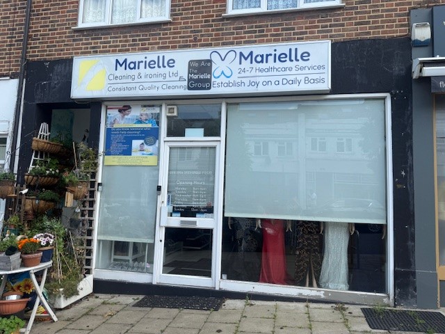 Ground Floor Shop/Office in Surbiton – To Let