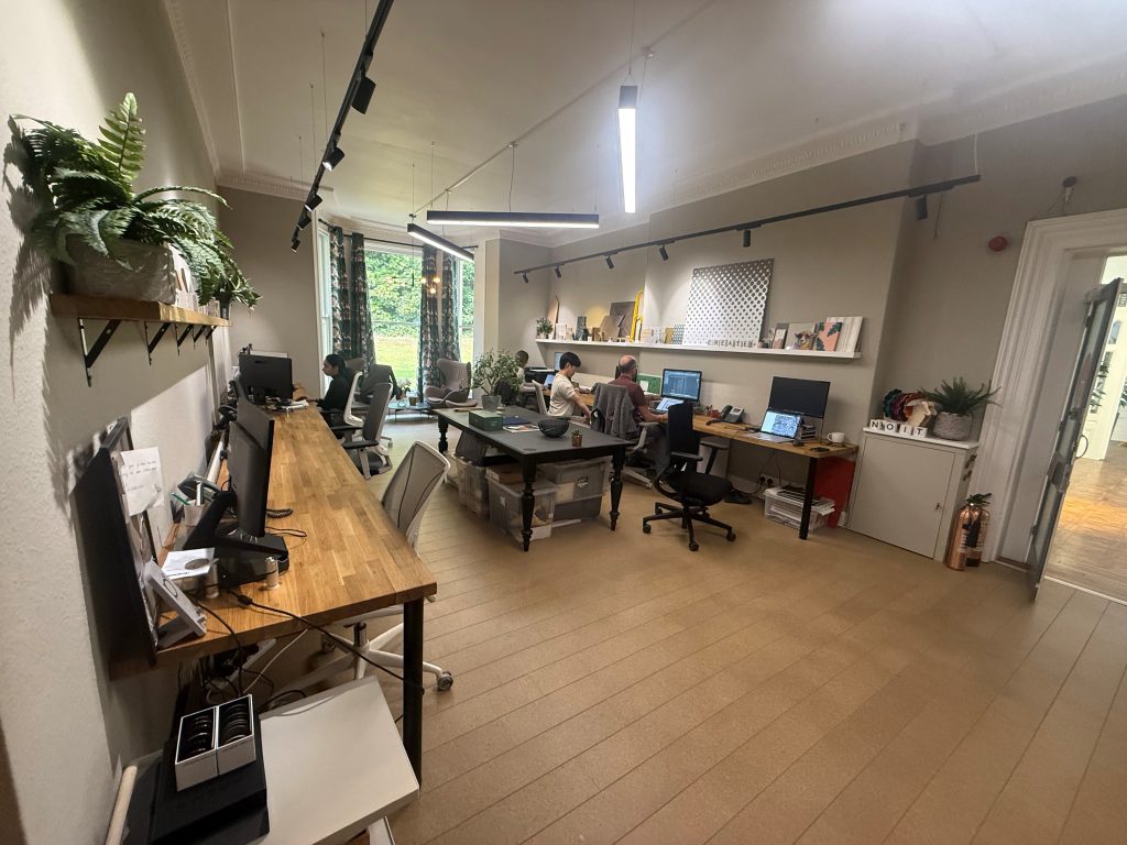 Refurbished Ground Floor Offices with Parking in Surbiton – To Let