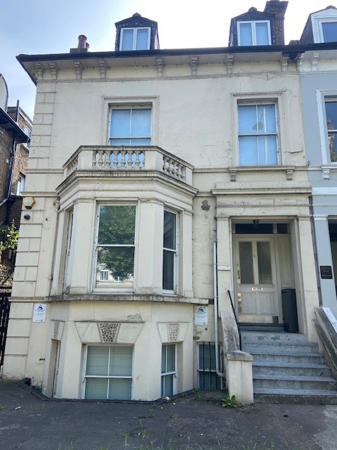 Period Office Building with Parking in Kingston – To Let